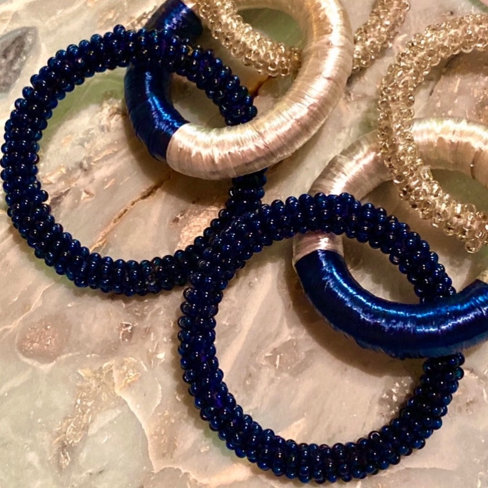 πΊπHPππΊ NWT Deepa Gurnani Beaded Triple Hoop Chandeliers - Picture 9 of 13